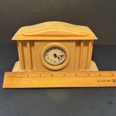LOT 104: Vintage Local Postcards, Wurttemberg Celluloid Desk Clock, Toms River Bi-Centennial Trivet