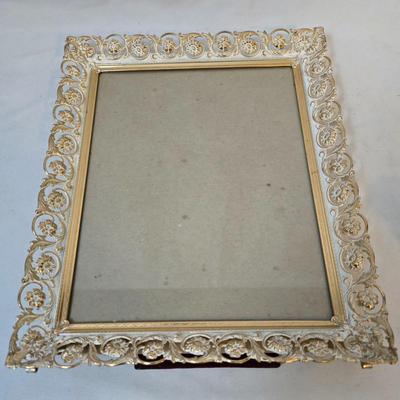 LOT 116: Set of Two Vintage Metal Jewelry Boxes, Capodimonte Bud Vase & More