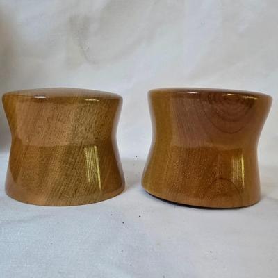 LOT 119: Carved Myrtlewood Bowls, Salt/Pepper Shakers & More