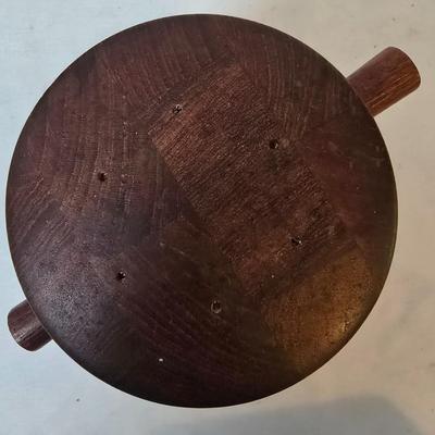 LOT 119: Carved Myrtlewood Bowls, Salt/Pepper Shakers & More