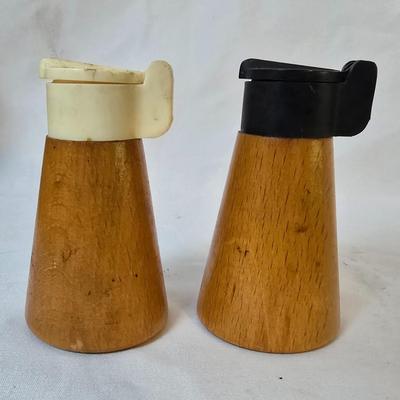 LOT 119: Carved Myrtlewood Bowls, Salt/Pepper Shakers & More