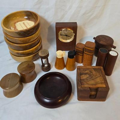 LOT 119: Carved Myrtlewood Bowls, Salt/Pepper Shakers & More