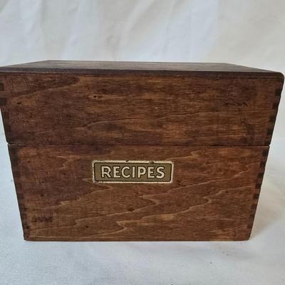 LOT 120: Rooster Themed Recipe Books and Cards with Ceramic Figurines and Wood Recipe Card Box