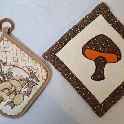 LOT 121: Retro Mushroom Decor with Corning Ware, Pyrex and Milk Glass Mugs, and Aprons
