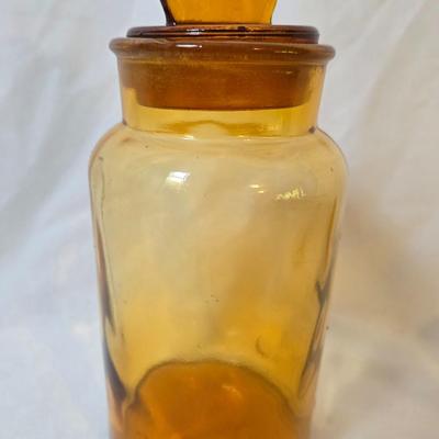 LOT 122: Ceramic Dutch Apple Bakers with Vintage Pyrex Jars, Coasters, Baskets and More