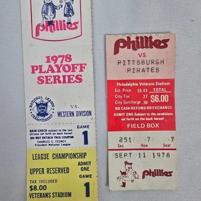 LOT 125: Vintage Phillies Yearbooks, Posters, Ticket Stubs with Pete Rose Newspaper Clipping and Baseball Book