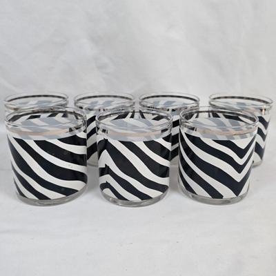 LOT 129: Pfaltzgraff Lazy Susan and MCM "Zebra" Print Glasses