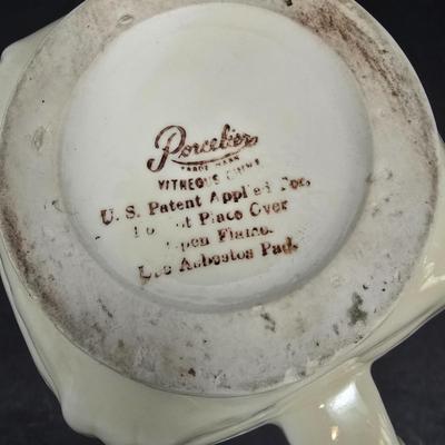 LOT 134: Time for Tea: Teapots, Cups & Infusers