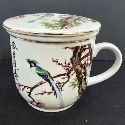 LOT 134: Time for Tea: Teapots, Cups & Infusers