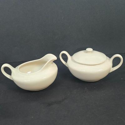 LOT 134: Time for Tea: Teapots, Cups & Infusers