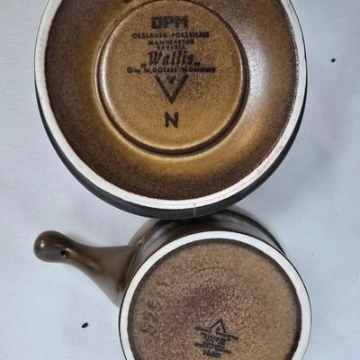 LOT 135: Stoneware Collection in Brown Tones; Mugs, Butter Sauce Dish, Custard Cups, Jars and More