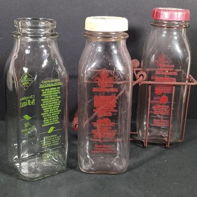 LOT 145: Vintage Milk Bottles, Spongeware Reco Crock, En Provence Rooster Canister & More