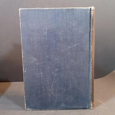 LOT 147: Chevrolet Six Car and Truck Repair Book 1938, Audel's Carpenter and Builders Guides 1947, American Fruits 1924 Industry...