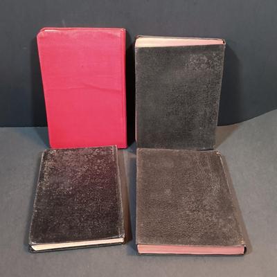 LOT 147: Chevrolet Six Car and Truck Repair Book 1938, Audel's Carpenter and Builders Guides 1947, American Fruits 1924 Industry...