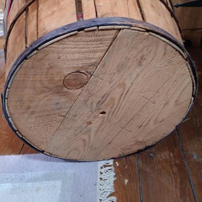 LOT 152: Set of (5) Bushel and Picking Baskets