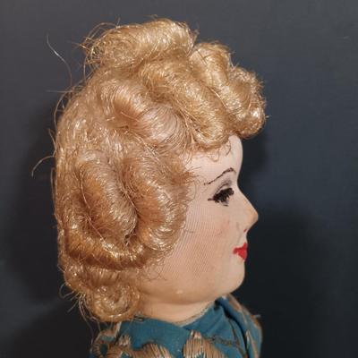 LOT 155: Antique Painted Face Cloth Art Dolls