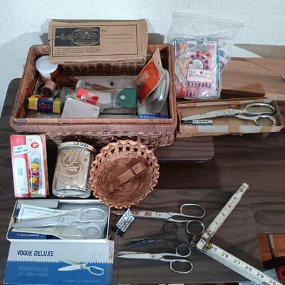 LOT 160: Vintage Husqvarna Viking Sewing Machine, Sewing Table, Sewing Notions & More