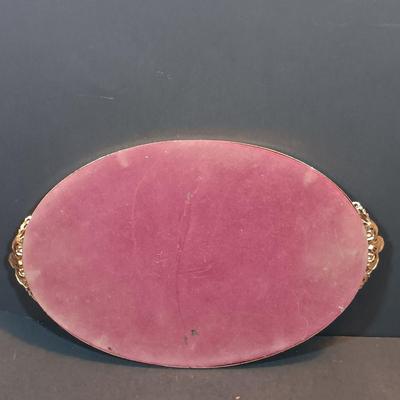 LOT 161: Collection of Vintage and Antique Collars, Vintage Purses & More