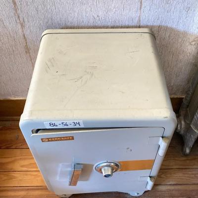 LOT 169: John D. Brush & Co, Inc. Keep / Safe Rolling Floor Safe
