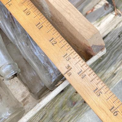 LOT 171: Wood Crate with Collection of Vintage Glass Pepsi Bottles