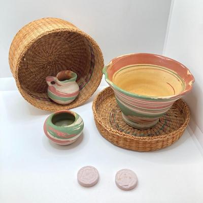 LOT 174: Handcrafted Baskets and Pottery (Silver Springs, Fla.)