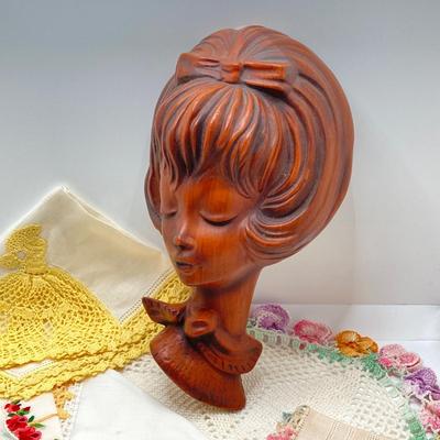 LOT 178: Vintage Beautiful Raumschmuck Made in West Germany Wall Hanging Plaque, Hand Vanity Mirror, Daisy Snowflake Glass Shoe / Hat,...