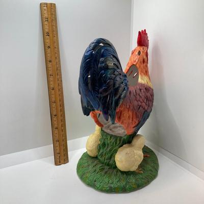 LOT 182: Large Decorative Rooster / Hen Collection - Cast Iron, Party-Lite and More