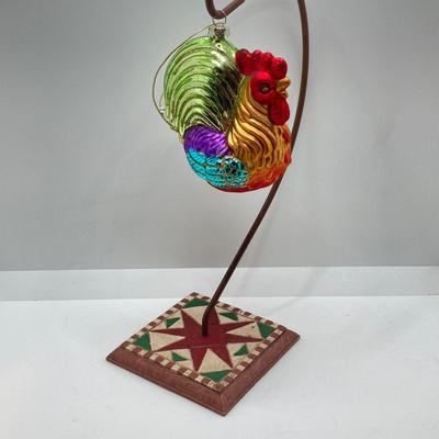 LOT 182: Large Decorative Rooster / Hen Collection - Cast Iron, Party-Lite and More