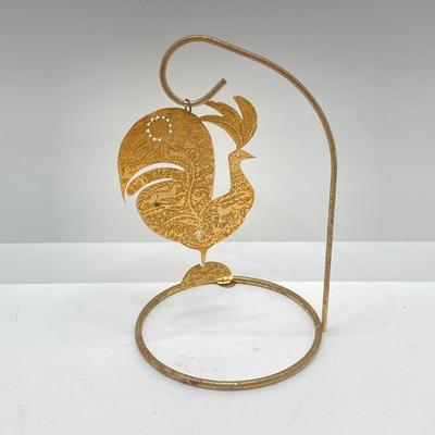 LOT 182: Large Decorative Rooster / Hen Collection - Cast Iron, Party-Lite and More