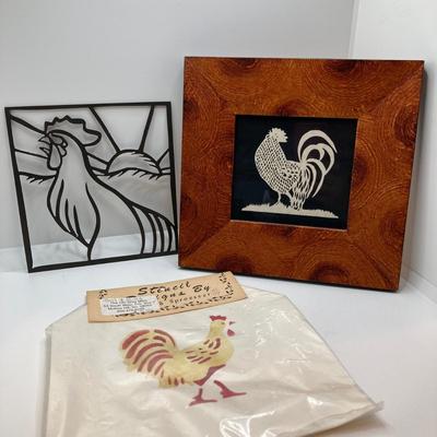 LOT 182: Large Decorative Rooster / Hen Collection - Cast Iron, Party-Lite and More