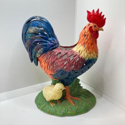 LOT 182: Large Decorative Rooster / Hen Collection - Cast Iron, Party-Lite and More