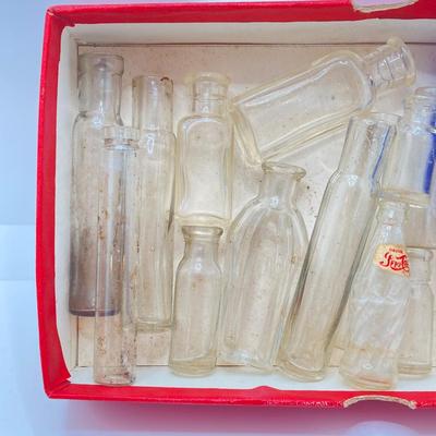 LOT 184: Collection of Vintage / Antique Miniature Glass Bottles, Oil Cans, Black Pantry Tin and More