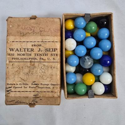 LOT 190: Vintage Games and German Tea Cup