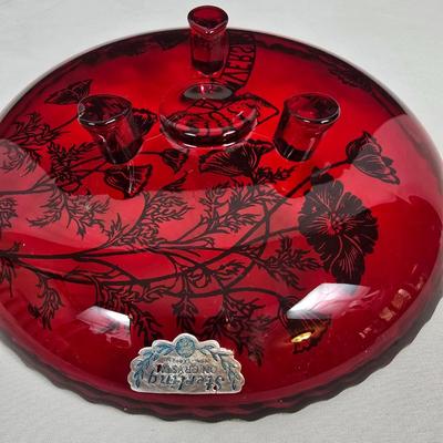 LOT 195: Viking USA and Sterling on Crystal Anniversary Giftware