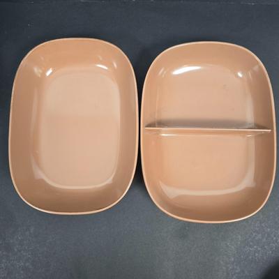 LOT 197: TexasWear Melamine Plate Set