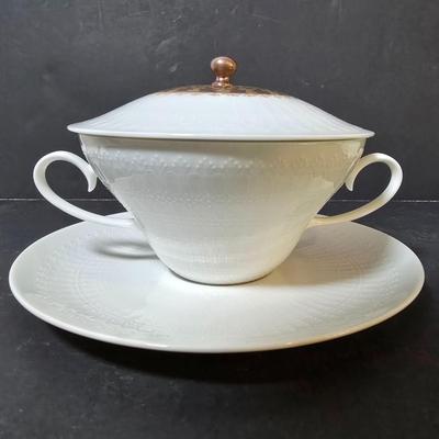 LOT 204: Vintage Rosenthal "Romance" Collection: Covered Cream Soup Bowls w/Plates