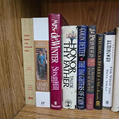 Hardback books Ken Follett - Robert Ludlum - Lilian Jackson Braun - Andrew Greeley - Larry McMurtry and other great authors