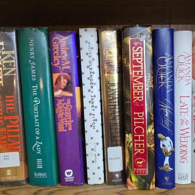 Hardback books Ken Follett - Robert Ludlum - Lilian Jackson Braun - Andrew Greeley - Larry McMurtry and other great authors