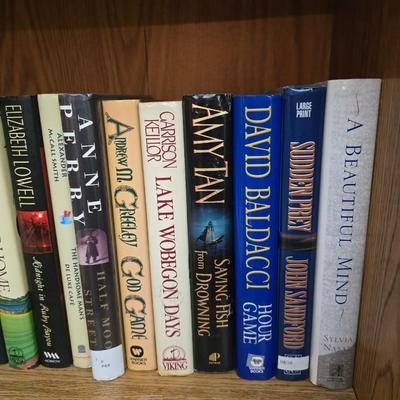Hardback books Ken Follett - Robert Ludlum - Lilian Jackson Braun - Andrew Greeley - Larry McMurtry and other great authors