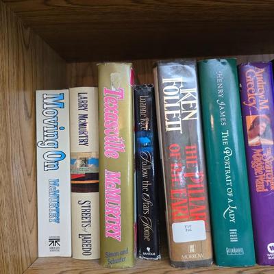 Hardback books Ken Follett - Robert Ludlum - Lilian Jackson Braun - Andrew Greeley - Larry McMurtry and other great authors