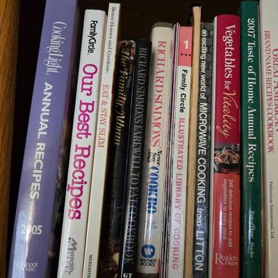 Assorted "feel good" "eat good" books - Simply Colorado - 365 Microwave meals - Sugar smart express - One meal at a...