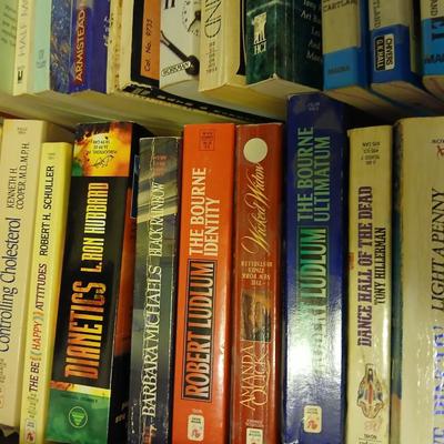 Assorted paperback books - Barbara Courtland - Patrick Suskind - Robert Ludlum - Maeve Binchy - Ann Rule and other authors