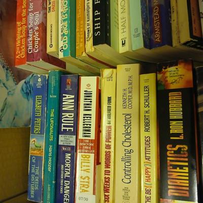 Assorted paperback books - Barbara Courtland - Patrick Suskind - Robert Ludlum - Maeve Binchy - Ann Rule and other authors