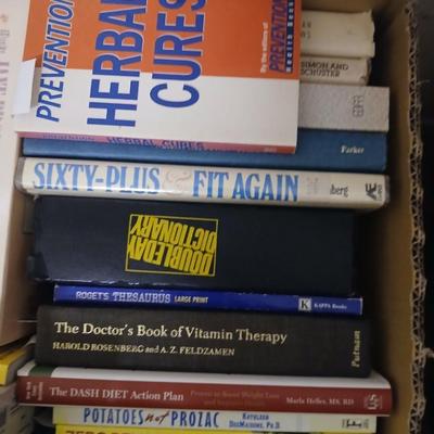 Books - Vitamins and Minerals - Vitamin bible - Zero Belly - Eating to win - South Beach diet and other healthy titles