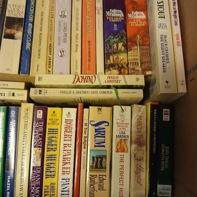 Huge variety of Paperback books- Linda Howard - Carl Hiaasen - Lisa Gardner - Coleen Mccullough and more great authors