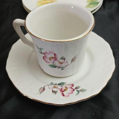 Vintage 1975 Corning Country Festival Blue Birds Coffee Tea Pot 6 Cups with platter, Mikasa dessert plates and mugs
