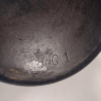 Vintage Cast Iron Dutch Oven with Lid- Marked 8G1- Approx 10 1/2" Wide