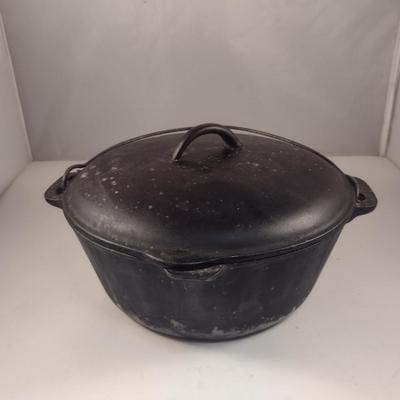 Vintage Cast Iron Dutch Oven with Lid- Marked 8G1- Approx 10 1/2" Wide