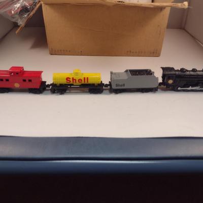 Shell Oil Train HO Scale with Track and Passenger Station