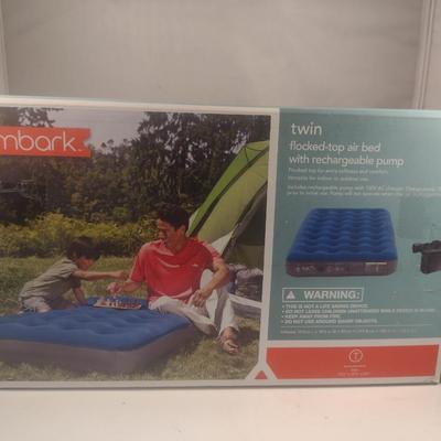 Embark Twin Sized Blow Up Mattress